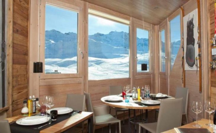 Hotel Les Trois Vallees, Val Thorens, Dining Tables